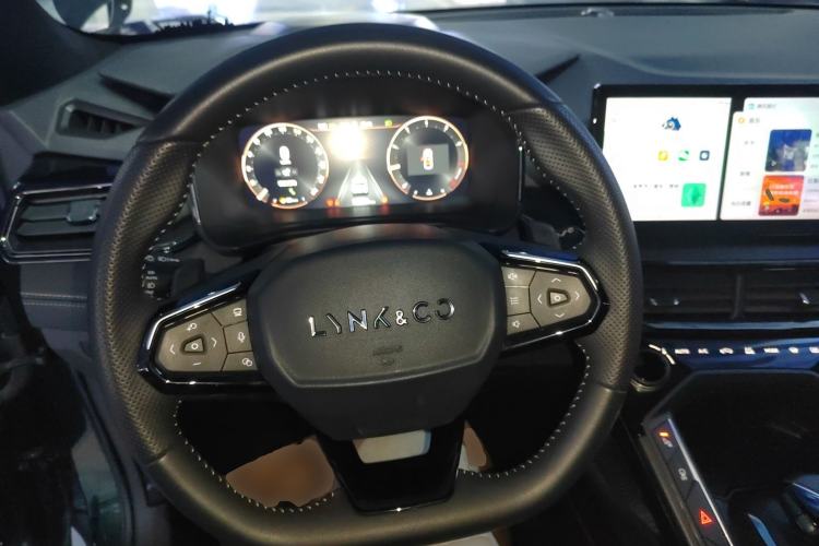 Used Lynk & Co 06 2023 Remix 1.5T Hero
