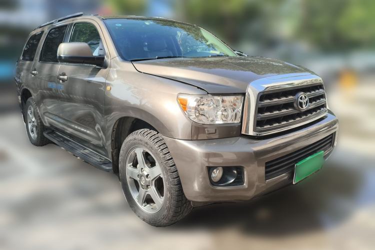 Used Toyota Sequoia  Front Right 45 Deg