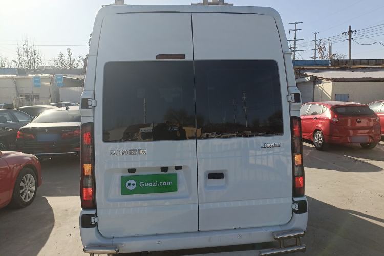 Used JMC Fushun 2022 2.0T Manual Multi-Function Passenger Vehicle Short Wheelbase Mid-Height Roof 6-Seater