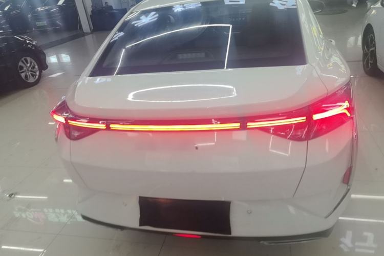 Used Dongfeng Aeolus Yixuan 2021 230T Automatic Chasing Shadow Edition
