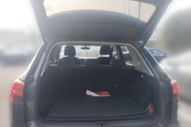 Used Volkswagen Tayron 2021 330TSI Two-Wheel-Drive 3rd Anniversary Limited Edition Trunk