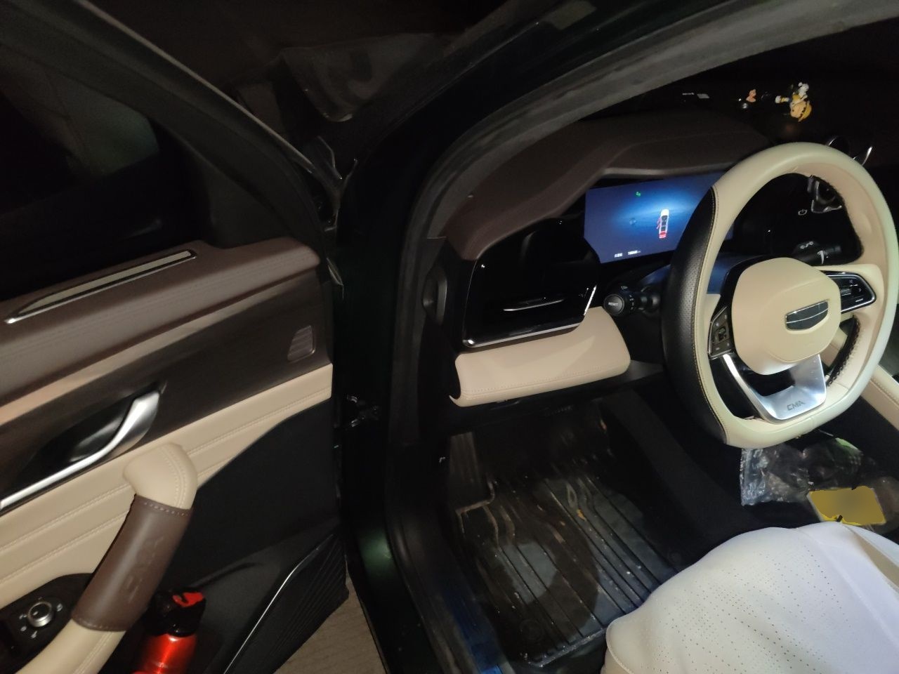 Geely Auto Monjaro L 2025 Dongfang Yao 2.0TD Automatic Lanxing Edition — снимка 16