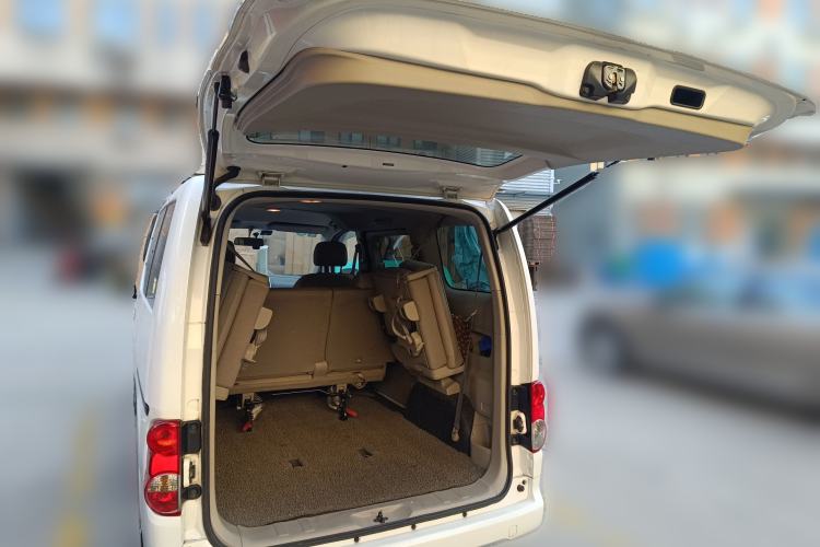 Used Nissan NV200 2014 1.6L CVT Luxury Model China V Standard