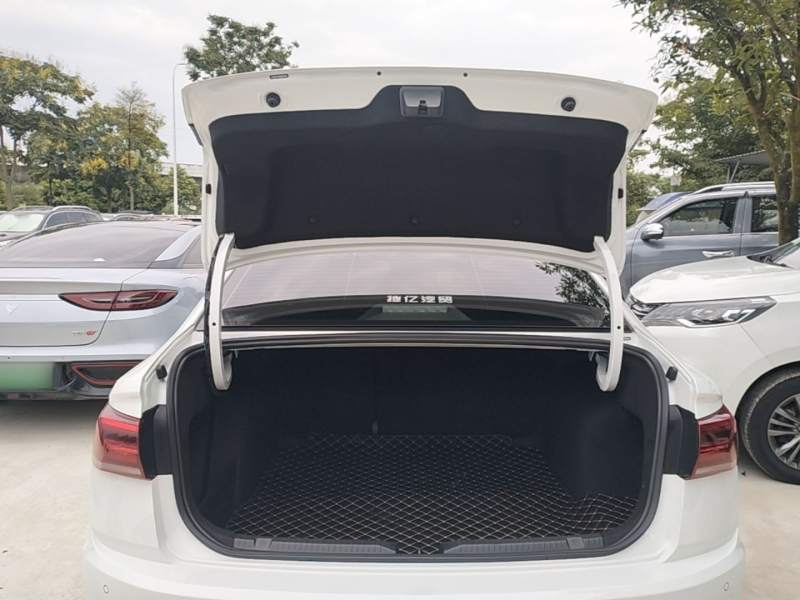Used Volkswagen Bora 2021 1.5L Automatic Fashionable Smart Connectivity Version — 18