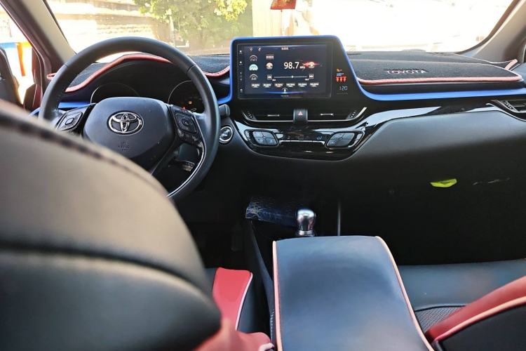 Used Toyota IZOA 2018 2.0L Yichi Edition China V Standard
