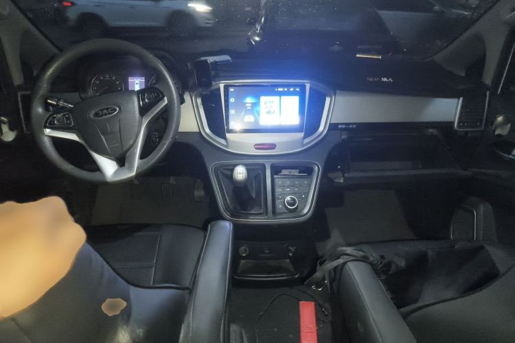 Used JAC Refine M4 2018 2.0L Manual Express Version Center Console