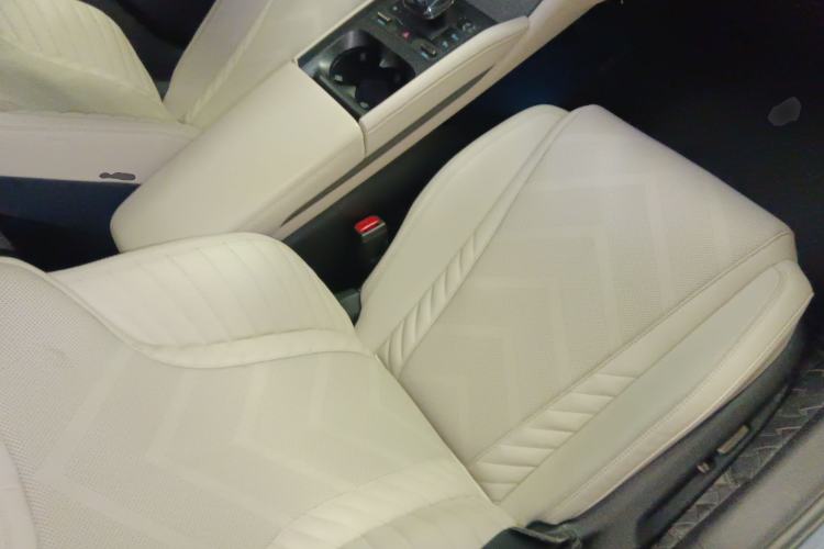 Used BYD Qin L 2024 DM-i 120KM Excellence Model