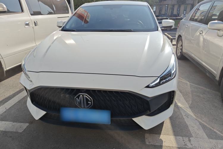 Used MG 5 2022 180 DVVT CVT Youth Luxury Edition Front