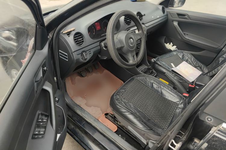 Used Volkswagen Jetta 2015 Value Edition 1.6L Manual Fashionable Style