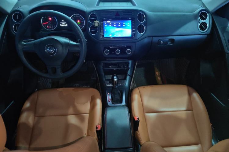 Used Volkswagen Tiguan 2012 1.8TSI Automatic Two-Wheel Drive Urban Edition Center Console