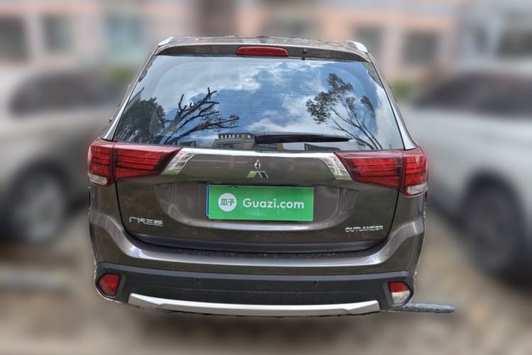 Used Mitsubishi Outlander 2018 2.0L Two-Wheel Drive Glory Edition 5 Seats
