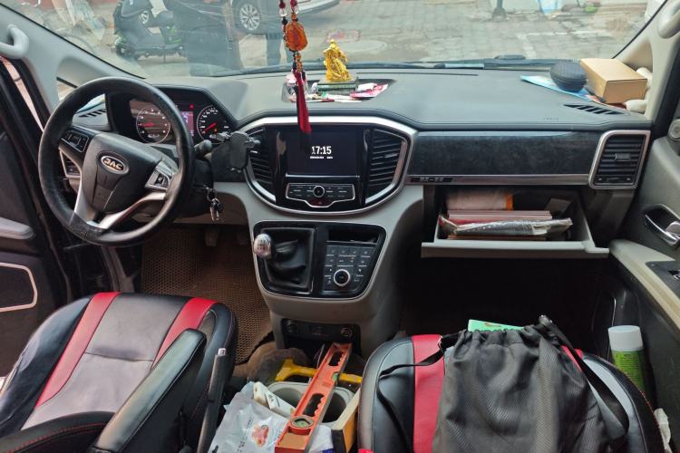 Used JAC Refine M4 2016 2.0L Manual Luxury Version