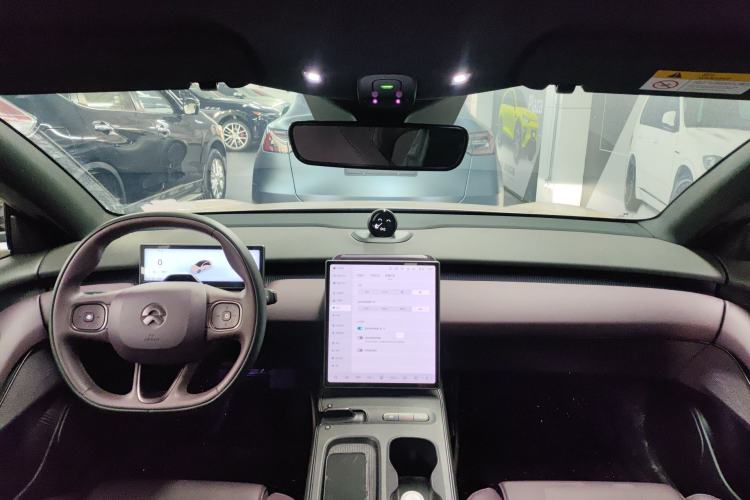 Used Nio ET5 2024 75 kWh Center Console
