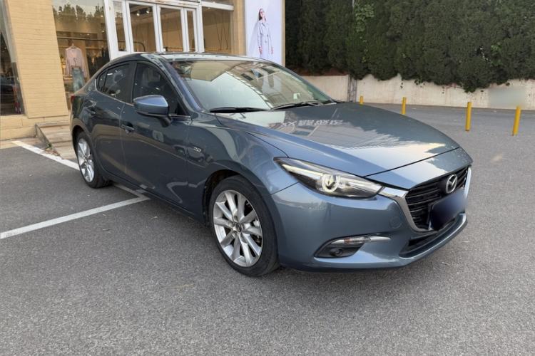 Used Mazda 3 Axela 2017 Sedan 2.0L Automatic Flagship Model China V Standard
