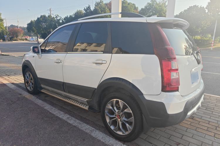 Used FORTHING Joyear X5 2016 1.6L Manual Luxury Model
