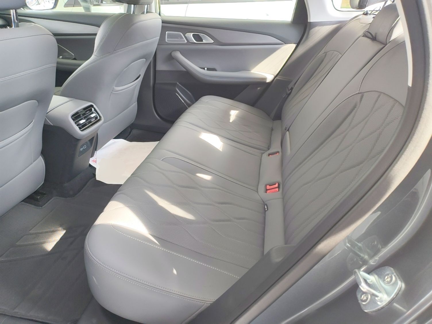 Geely Galaxy A7 2025 Model EM-i 150km Long-Distance Edition — снимка 20