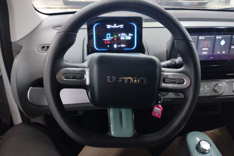 Used CHANGAN NEVO Lumin 2022 155 km – Refreshingly Sweet Edition Steering Wheel