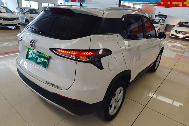 Used Baojun 510 2017 1.5L manual Comfort trim