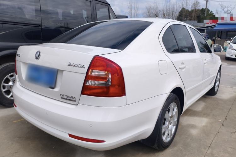 Used Skoda Octavia 2015 Classic Model 1.6L Automatic Yijie Version

