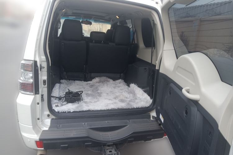 Used Mitsubishi Pajero 2016 3.0L Automatic Standard Version China V Standard