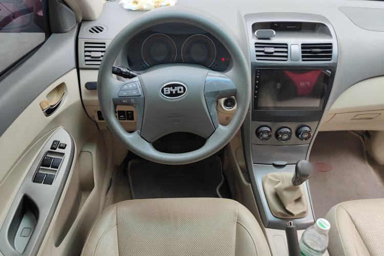 Used BYD L3 2012 1.5L Manual Luxury Version Steering Wheel