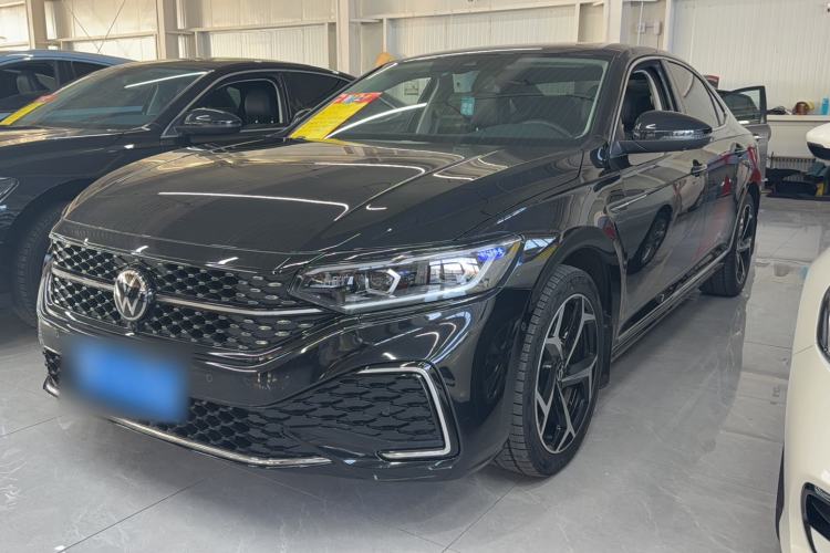 Used Volkswagen Passat 2024 380TSI Starry Luxury Edition