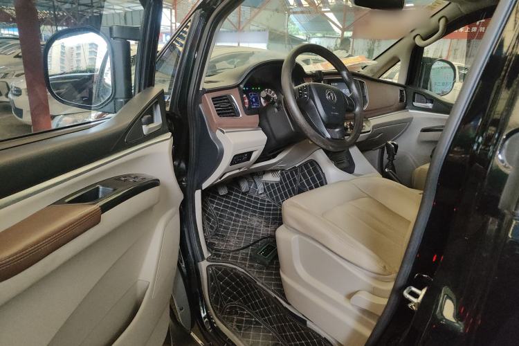 Used FORTHING Lingzhi 2020 M5L 2.0L Luxury 7-Seater