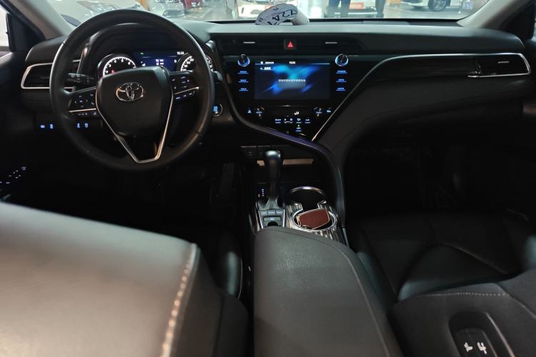 Used Toyota Camry 2019 Revised Version 2.5G Luxury Edition Center Console