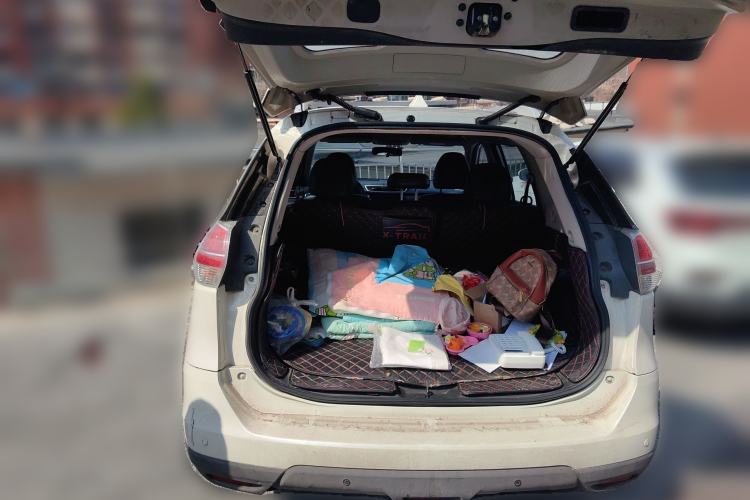 Used Nissan X-Trail 2014 2.0L CVT Comfort Edition 2WD Trunk