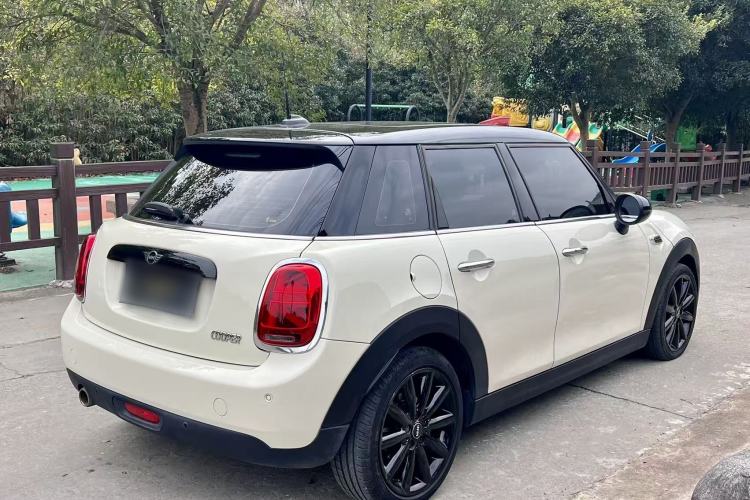 Used MINI MINI 2018 1.5T COOPER Artist Five-Door Edition