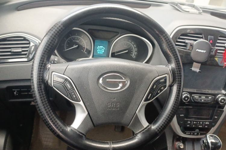 Used GAC Trumpchi GS5 Super 2015 1.8T Automatic Two-Wheel Drive Luxury Edition Steering Wheel