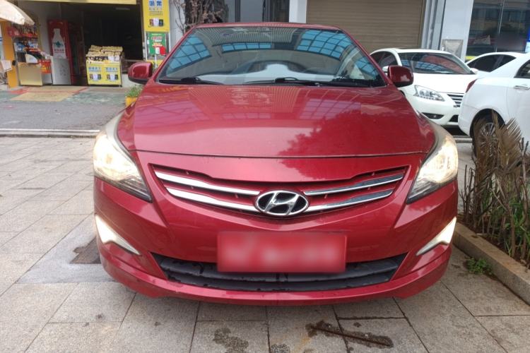 Used Hyundai Verna Ray 2016 1.4L Automatic Leading-Edge GLX
