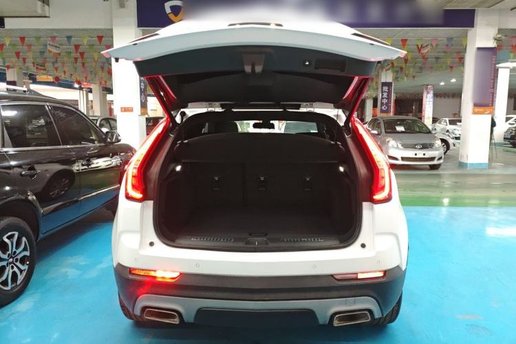 Used Cadillac XT4 2018 28T Two-Wheel Drive Leading Version
