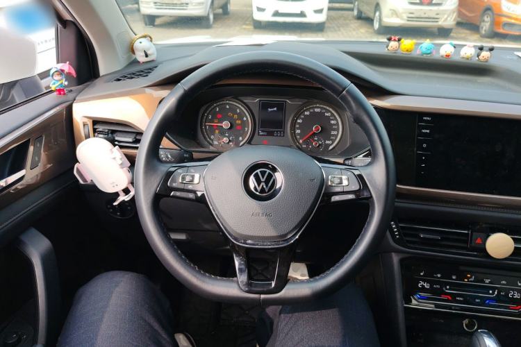 Used Volkswagen Tharu 2020 280TSI Two-Wheel Drive Luxury Plus Version China VI Standard Steering Wheel