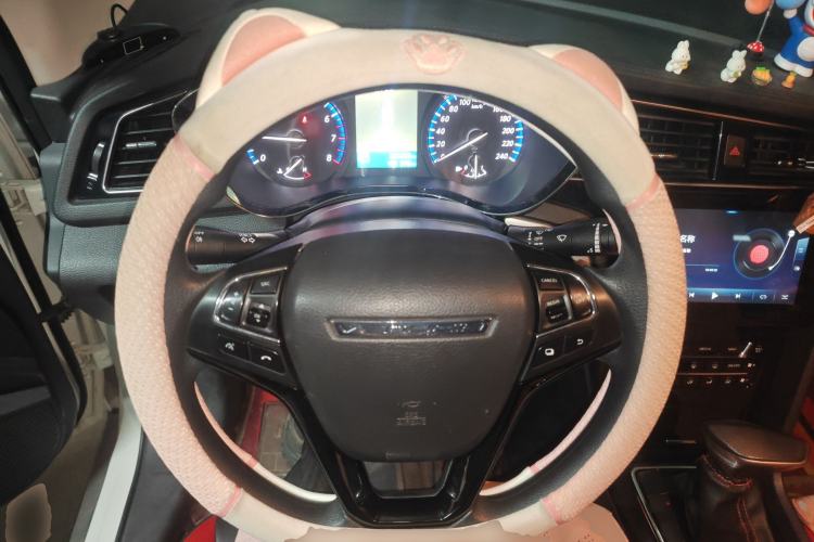 Used Venucia D60 2018 1.6L CVT Smart Connect Elite Edition