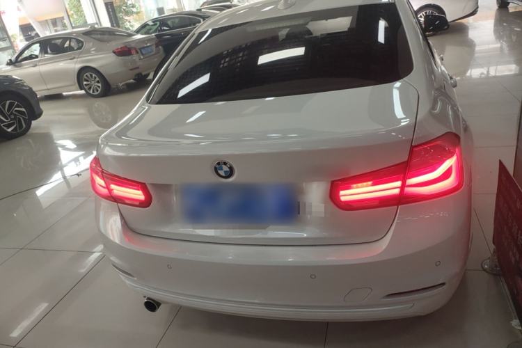 Used BMW 3 Series 2016 316i Fashion Model
