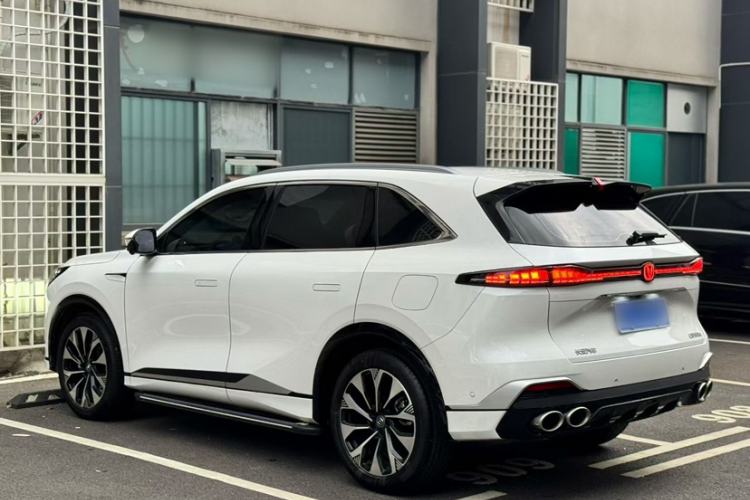 Used CHANGAN CS75 PLUS 2025 4th Generation UItra 2.0T New Blue Whale Smart Intelligent Powertrain Version Exterior 1