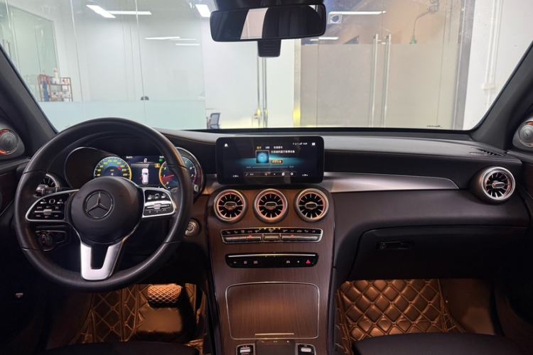 Used Mercedes-Benz GLC 2021 GLC 300 L 4MATIC Dynamic Model Interior 9