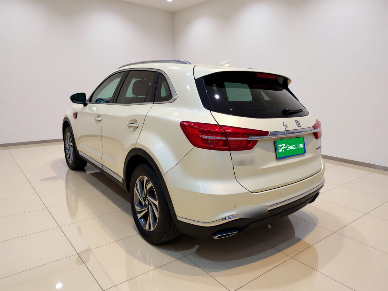 Hongqi HS5 2022 Revised Version 2.0T Smart Connect Flagship Edition — снимка 4