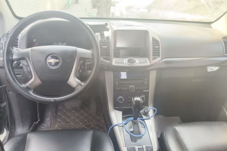 Used Chevrolet Captiva 2012 2.4L 4x4 Flagship Edition 7 Seats