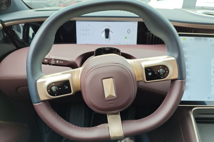 Used Avatr 11 2025 Year Updated Max Extended-Range Version Steering Wheel