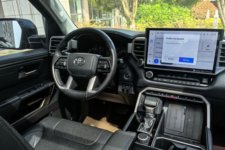 Used Toyota Tundra  Interior 2