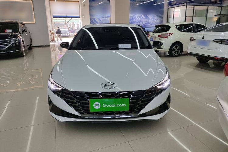 Used Hyundai Elantra 2022 1.5L CVT LUX Prestige Edition