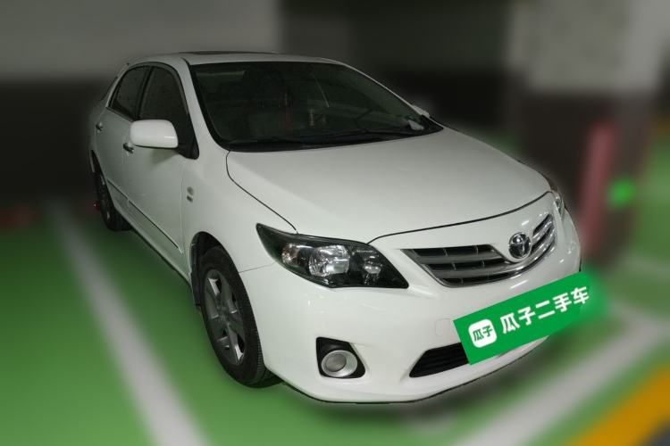 Used Toyota Corolla 2013 Special Edition 1.8L CVT ZhiKu GL-i Front Right 45 Deg