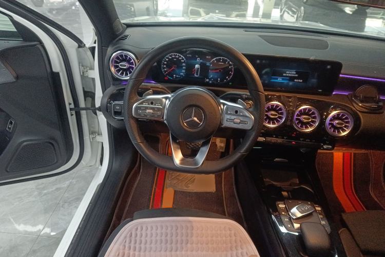 Used Mercedes-Benz A-Class 2021 A 200 L Sport Sedan Fashion Model
