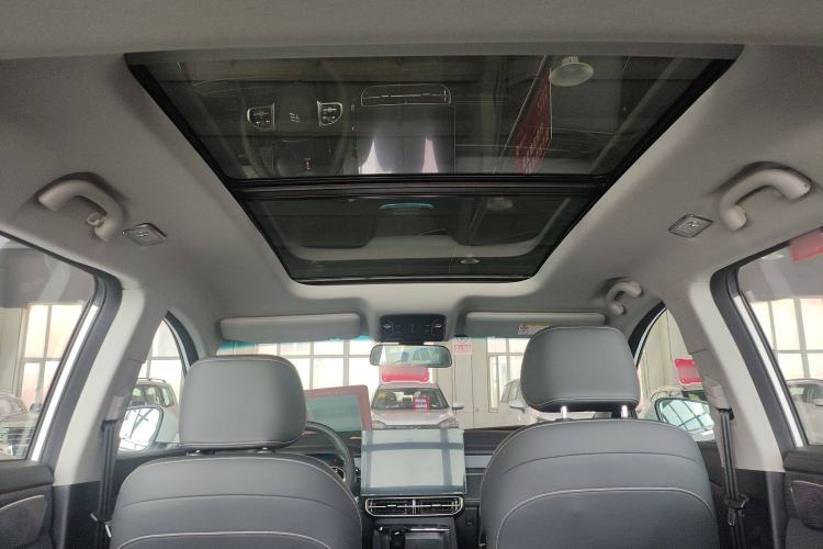 Used JETOUR Shanhai L9 2024 1.5TD 2DHT Air 5-Seater Headliner