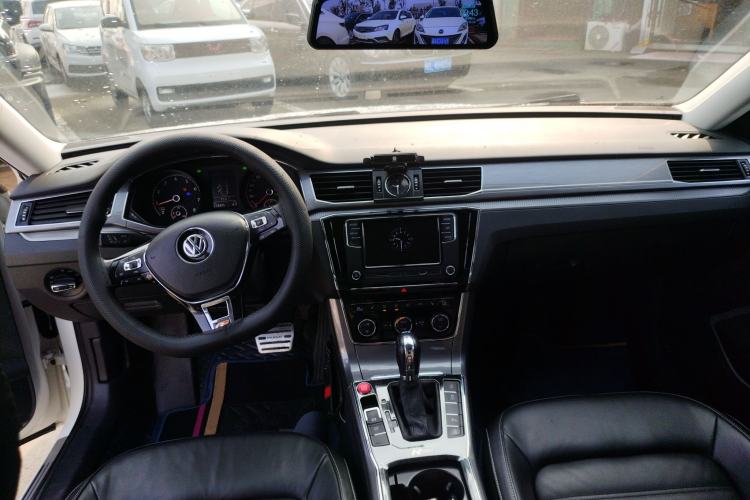 Used Volkswagen Passat 2017 330TSI DSG Luxury Edition