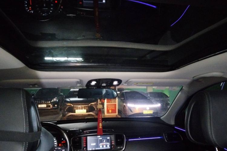 Used Kia Sorento 2015 Sorento L 2.0T Gasoline 4WD Sport Edition 7 Seats China IV Standard