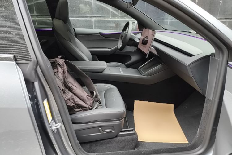 Used Tesla Model Y 2026 Rear-Drive Model
