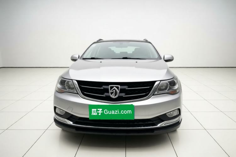 Used Baojun 730 2016 1.5T Manual Luxury Edition 7 Seats Front